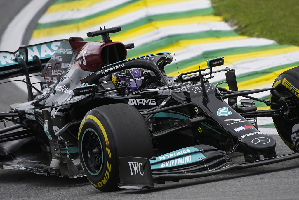 Gp Brasile: Hamilton squalificato dalla qualifica, partirà ultimo nella Sprint Race.