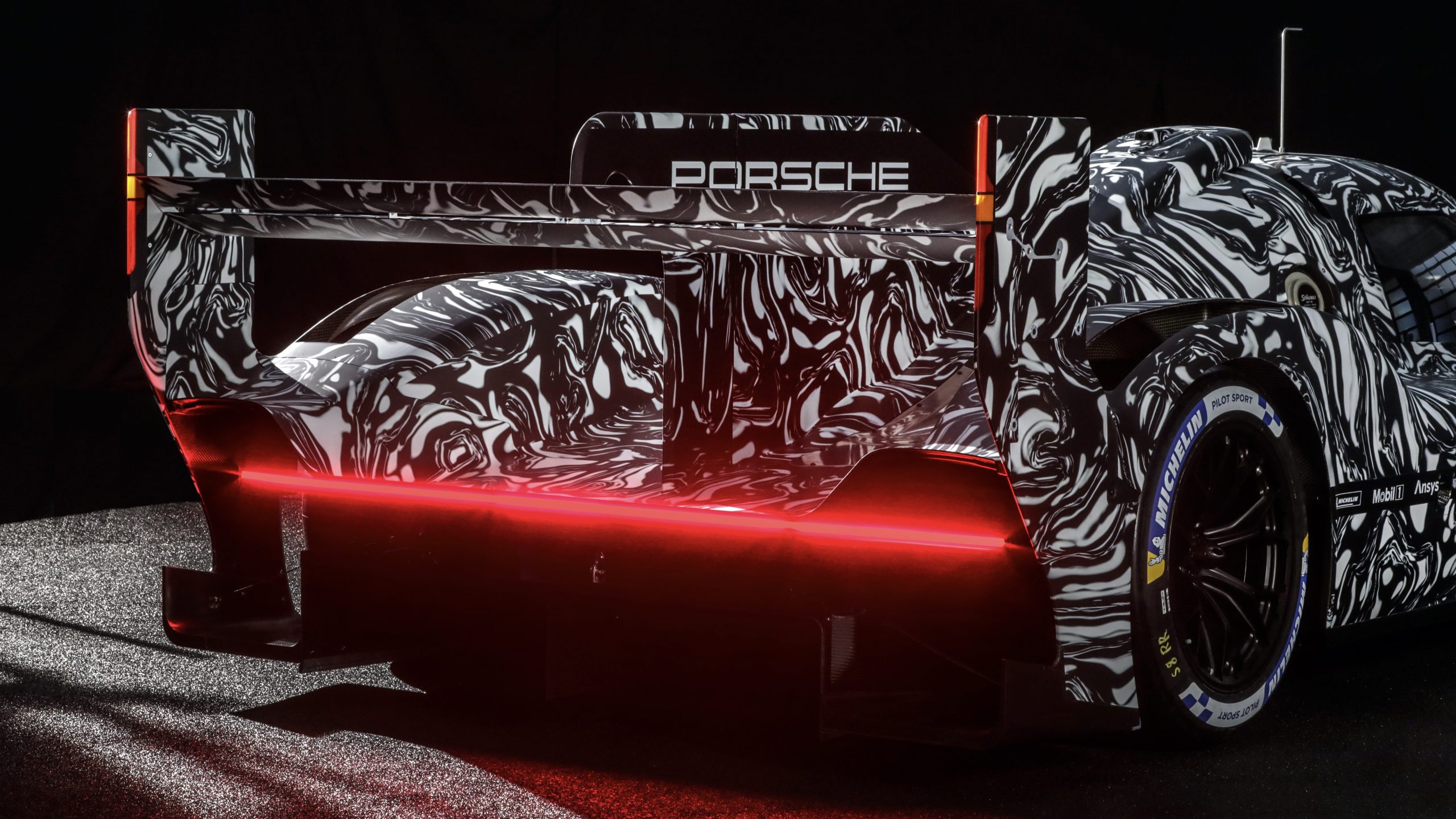Prime immagini camuffate della Porsche Le Mans HyperCar.