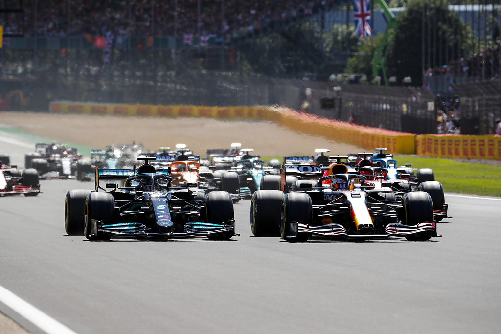 Verstappen-Hamilton: tutti gli incidenti del mondiale di F1 del 2021.