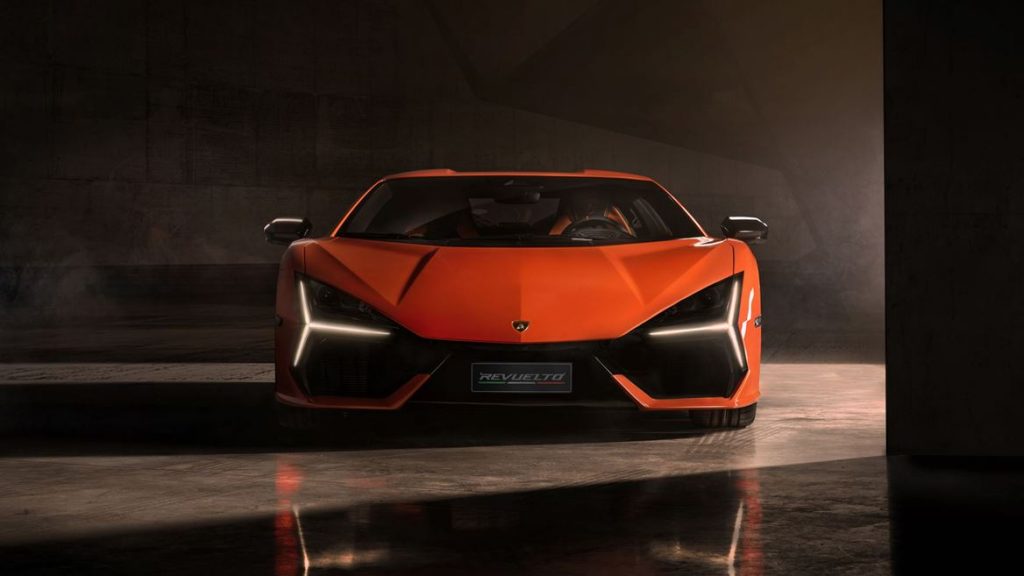 Nuova Lamborghini Revuelto: Motore V12 da 1015 CV.