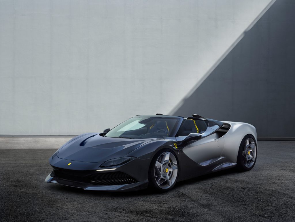 Nuova Ferrari Roadster, la One-Off SP-8.