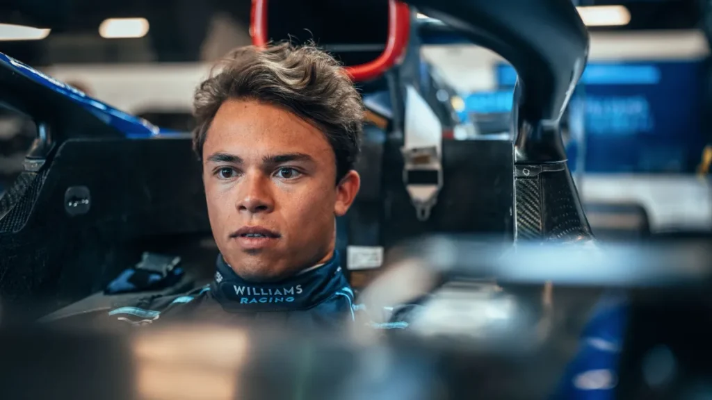 Albon salterà il Gp d’Italia a Monza, al suo posto de Vries.