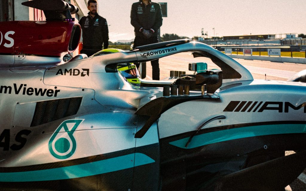 Mercedes in pista per la prima volta nel 2023