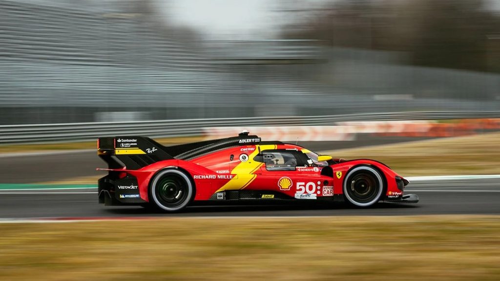 Ferrari 499P a Monza a meno di un mese dal debutto.