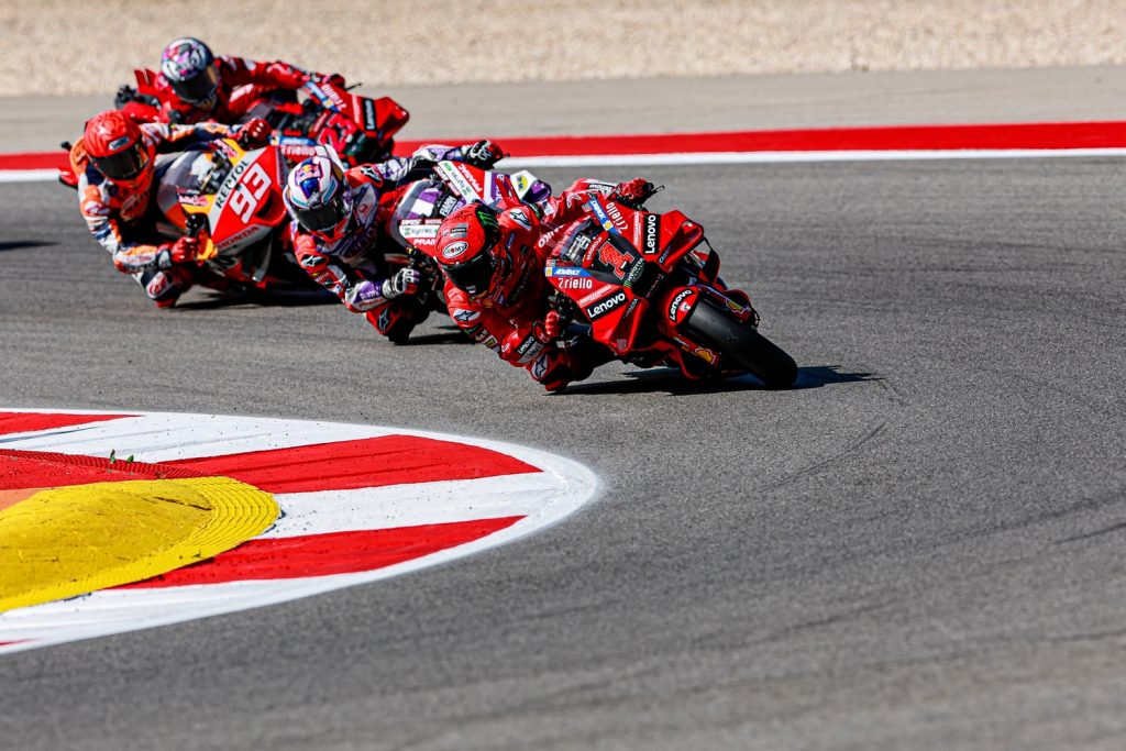 Gara Portimao MotoGp 2023: Bagnaia domina, Bezzecchi sul podio.