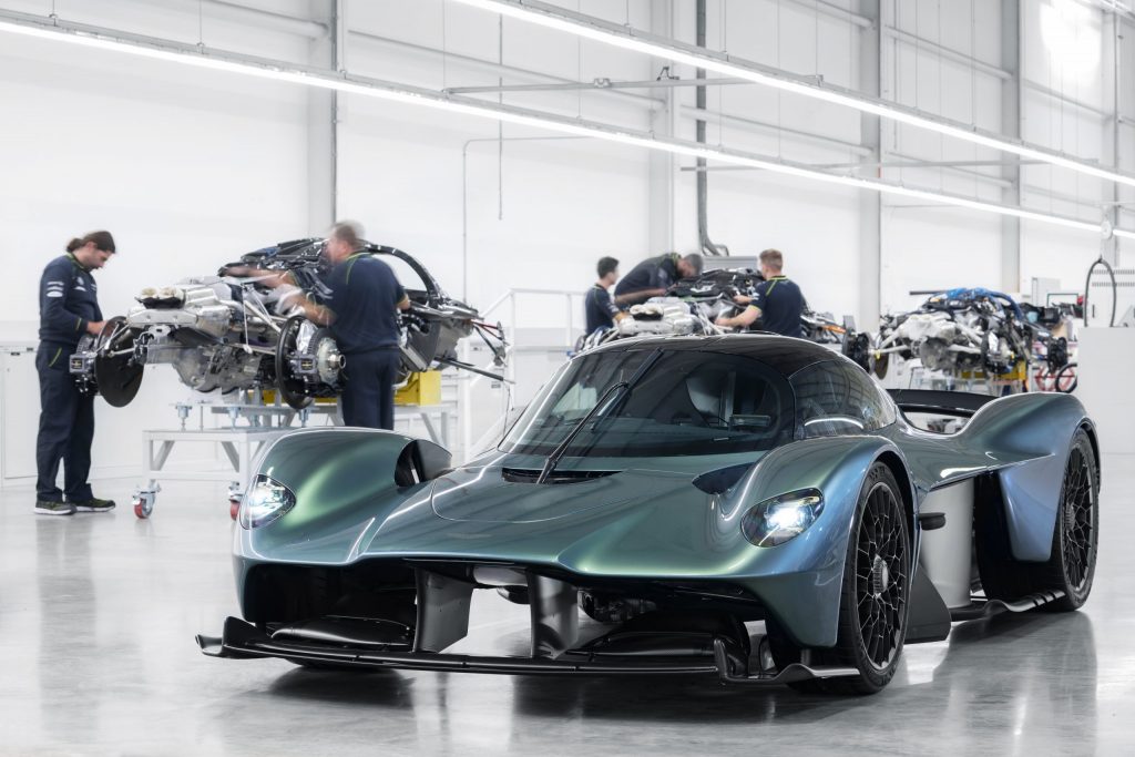 Al via la produzione della nuova Aston Martin Valkyrie.