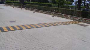 Dosso stradale - wikipedia - automotore