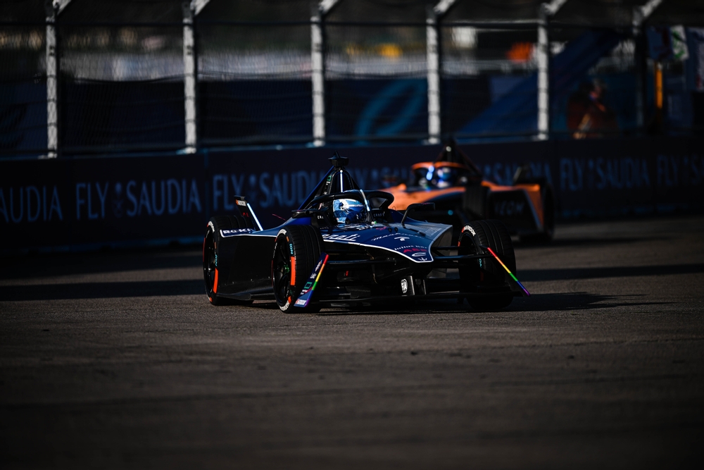 Qualifica Berlino Formula E 2023: Buemi in Pole Position. 8° e 11° Maserati.