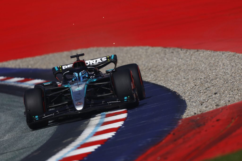 Gp Austria 2024: Russell vince una gara incredibile, Verstappen e Norris si colpiscono.