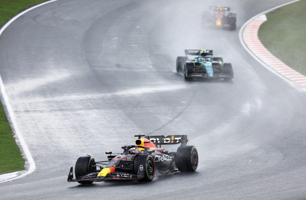 Gara Olanda F1 2023: Verstappen vince a casa sua. Alonso secondo, podio per Gasly.