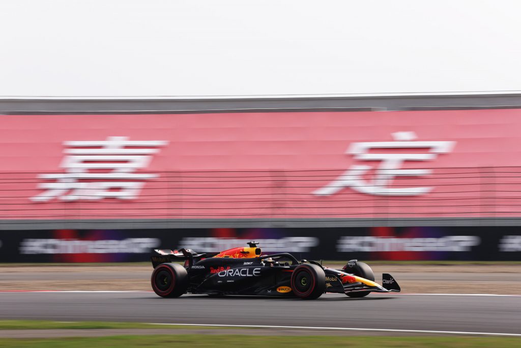 Qualifica Cina 2024: Verstappen inarrivabile, delude Ferrari in 6° e 7°.