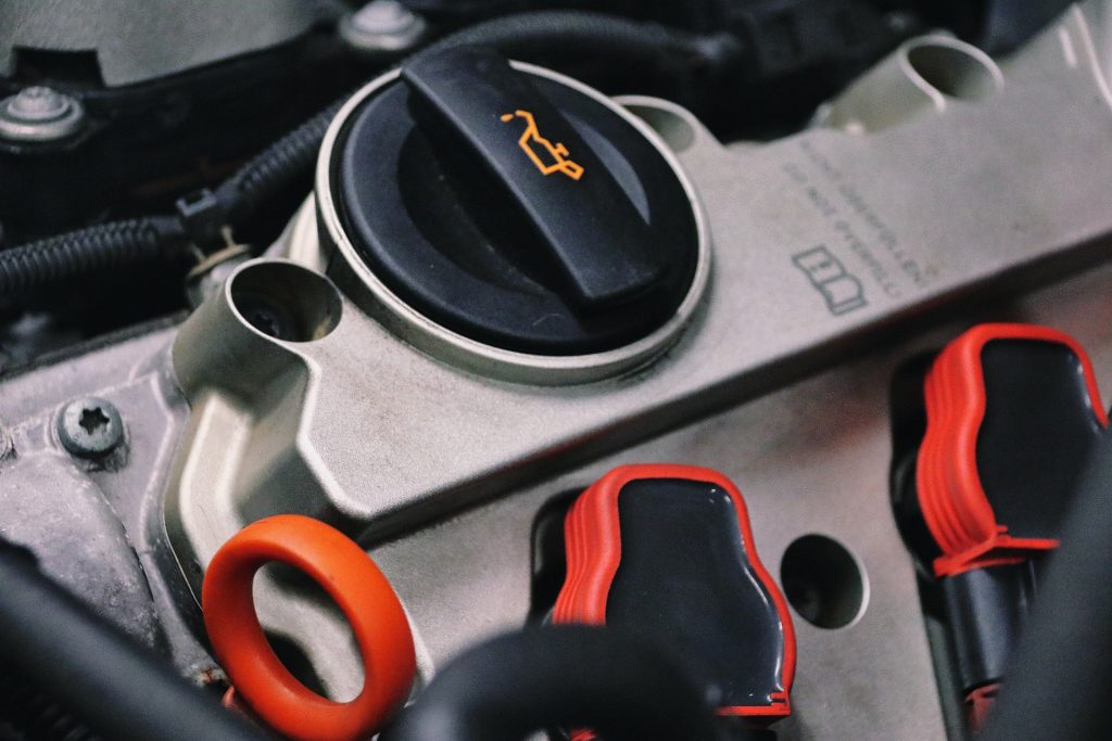 Come controllare olio motore, ecco tutti i passaggi