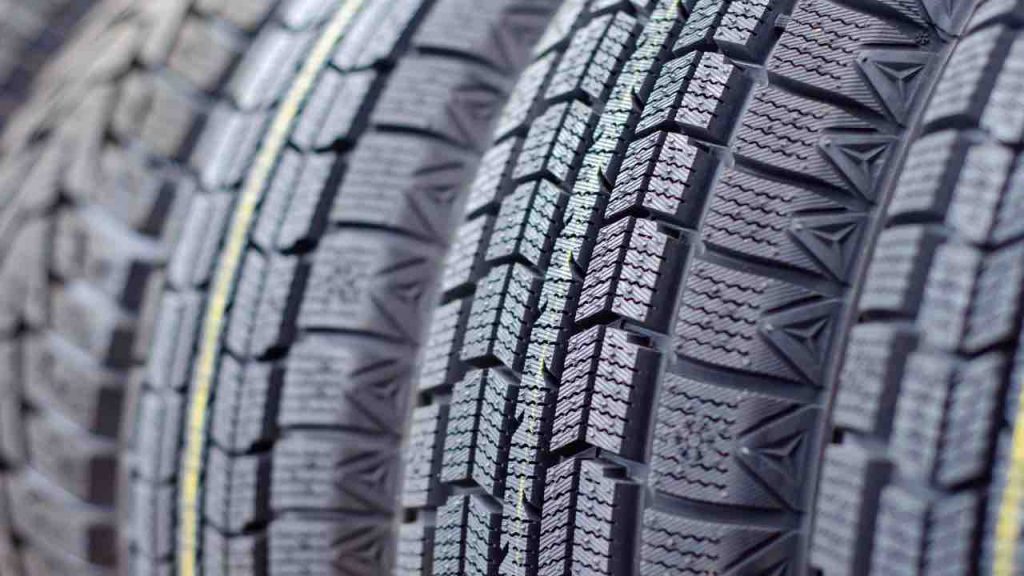 gomme-codice-Depositphotos.com-automotore