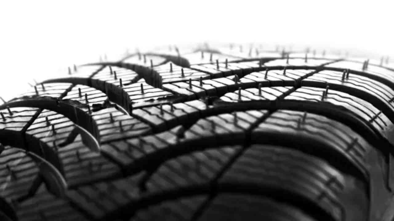 gomme--depositphotos.com- automotore